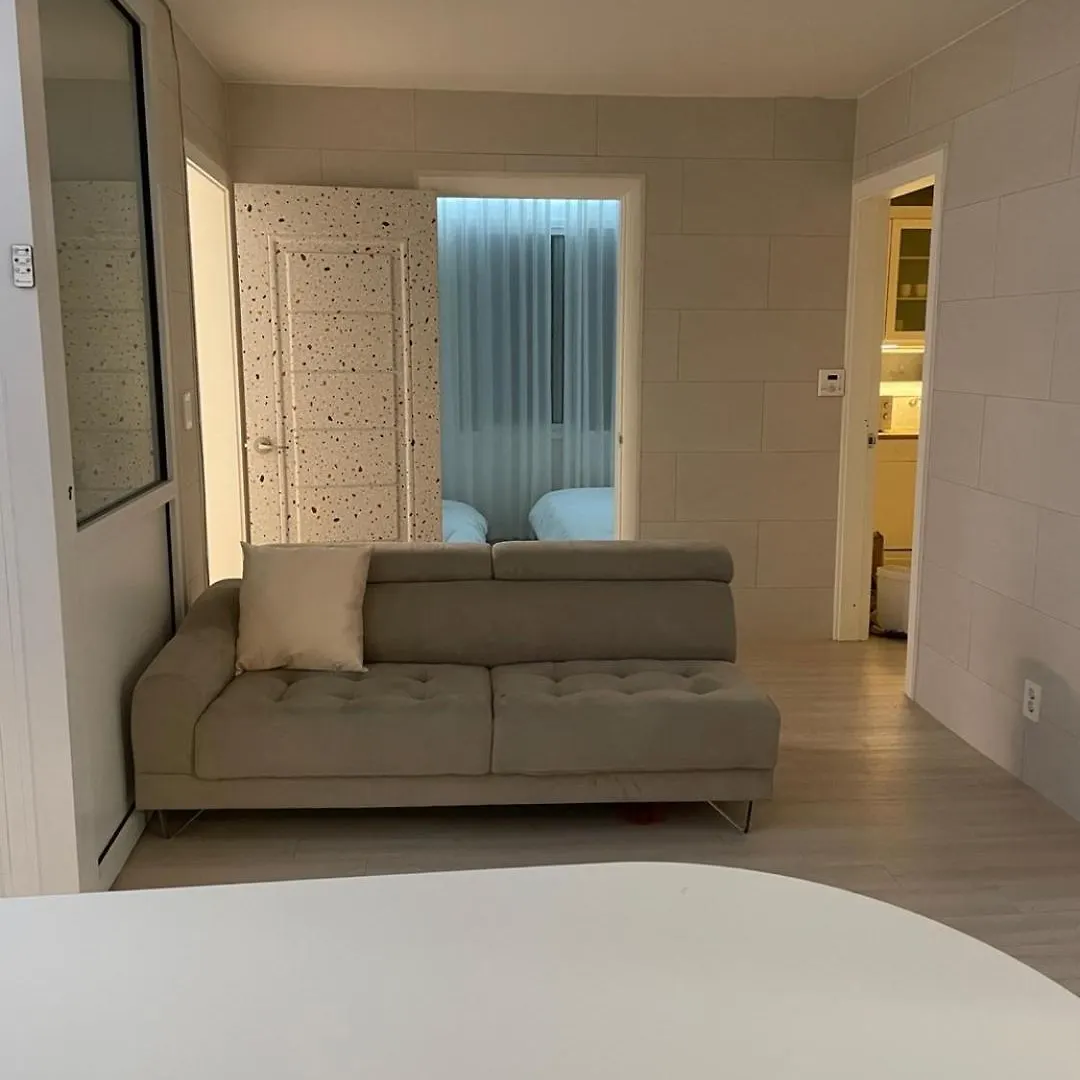 Parking Available, Luxury Apartment Within A 5-Minute Walk To Hongdae, Hapjeong, Mangwon, And Mangwon Market Seúl